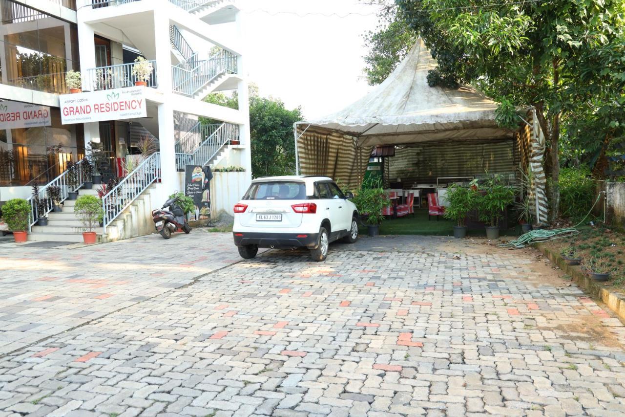 Airport Cochin Grand Residency , Nedumbassery Angamali Exterior foto